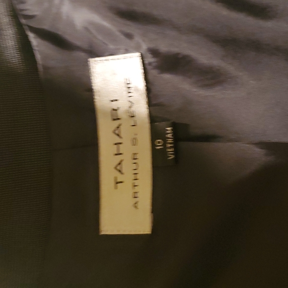 Tahari Pantsuit (does not include necklace) - Picture 7 of 16